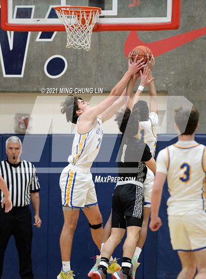 Thumbnail 1 in Tustin vs. El Toro (North South Challenge) photogallery.