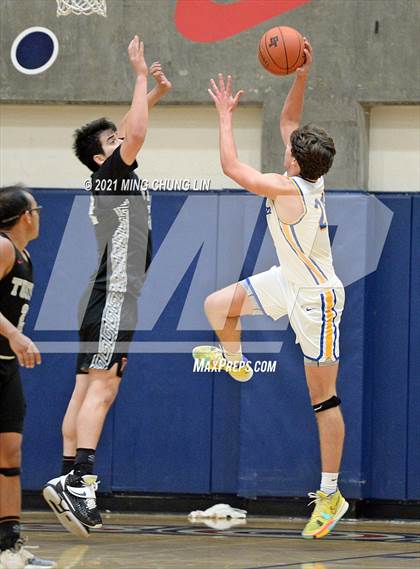 Thumbnail 3 in Tustin vs. El Toro (North South Challenge) photogallery.