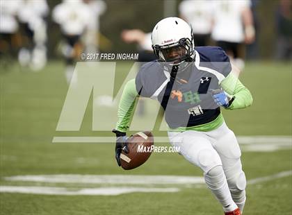 Thumbnail 3 in Flint Hill vs. Collegiate (VISAA Football D1 Final) photogallery.