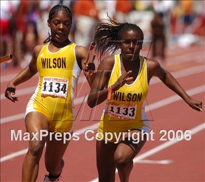 Thumbnail 1 in 79th Clyde Littlefield Relays photogallery.