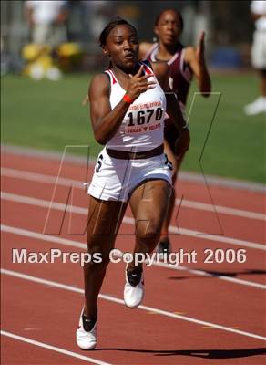 Thumbnail 1 in 79th Clyde Littlefield Relays photogallery.
