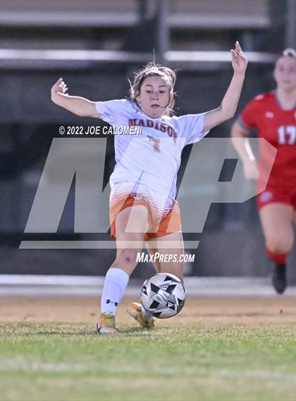 Thumbnail 1 in Lee vs Madison photogallery.