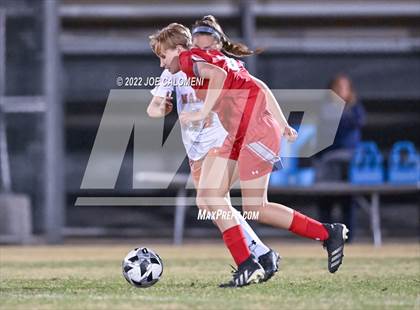 Thumbnail 3 in Lee vs Madison photogallery.
