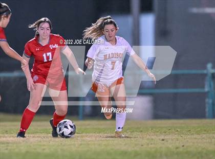 Thumbnail 1 in Lee vs Madison photogallery.