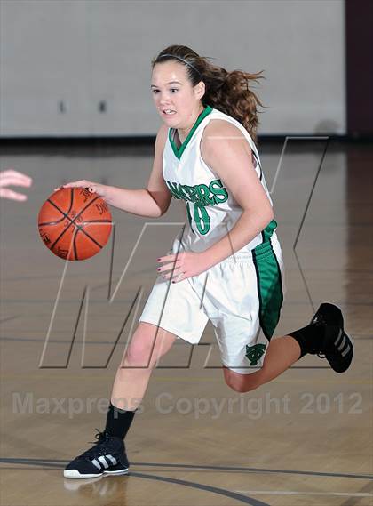 Thumbnail 2 in La Canada vs Thousand Oaks (La Canada Tournament) photogallery.