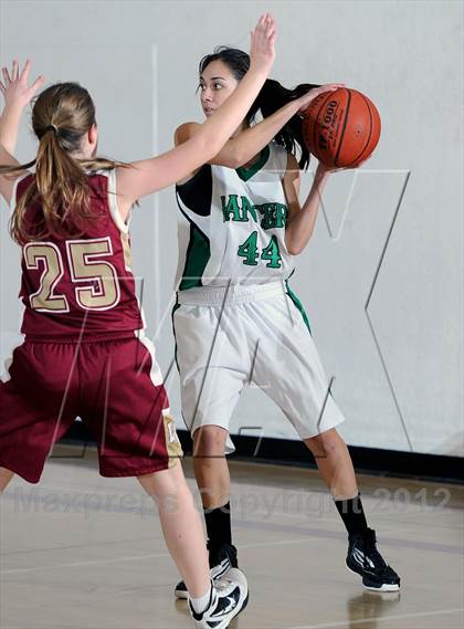 Thumbnail 2 in La Canada vs Thousand Oaks (La Canada Tournament) photogallery.