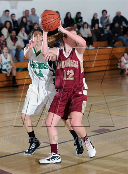 Thumbnail 2 in La Canada vs Thousand Oaks (La Canada Tournament) photogallery.
