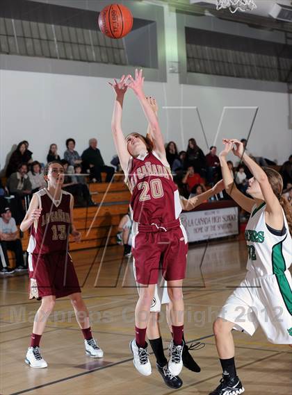 Thumbnail 1 in La Canada vs Thousand Oaks (La Canada Tournament) photogallery.