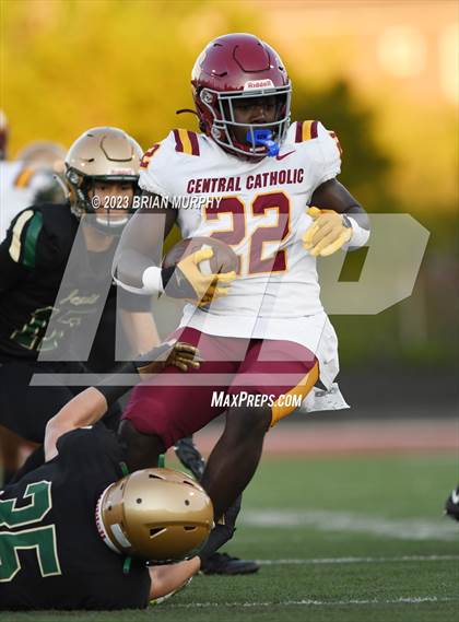 Thumbnail 2 in Central Catholic @ Jesuit photogallery.