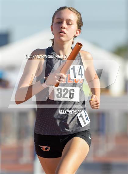 Thumbnail 2 in AIA Track & Field Championships (Girls Relay 4x800/400m DIV 1) photogallery.