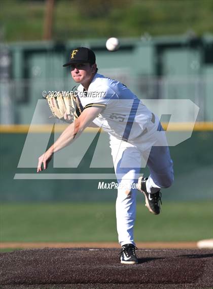 Thumbnail 3 in Villa Park @ Foothill photogallery.