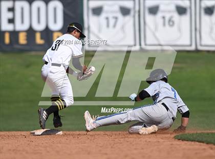Thumbnail 1 in Villa Park @ Foothill photogallery.