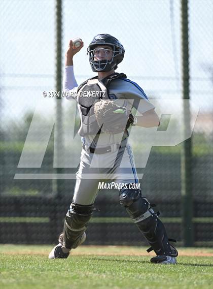 Thumbnail 1 in Villa Park @ Foothill photogallery.
