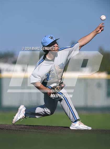 Thumbnail 1 in Villa Park @ Foothill photogallery.