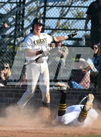 Thumbnail 3 in Villa Park @ Foothill photogallery.