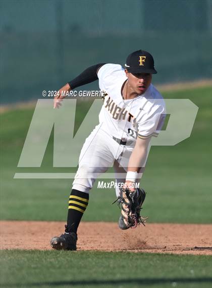 Thumbnail 1 in Villa Park @ Foothill photogallery.