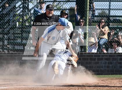 Thumbnail 1 in Villa Park @ Foothill photogallery.
