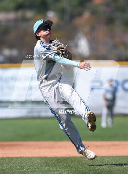 Thumbnail 1 in Villa Park @ Foothill photogallery.