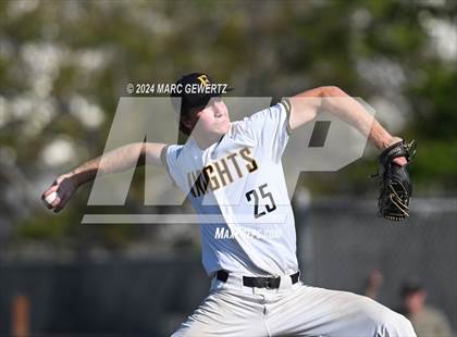 Thumbnail 1 in Villa Park @ Foothill photogallery.