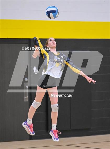 Thumbnail 1 in Yuma Catholic @ Highland Prep photogallery.