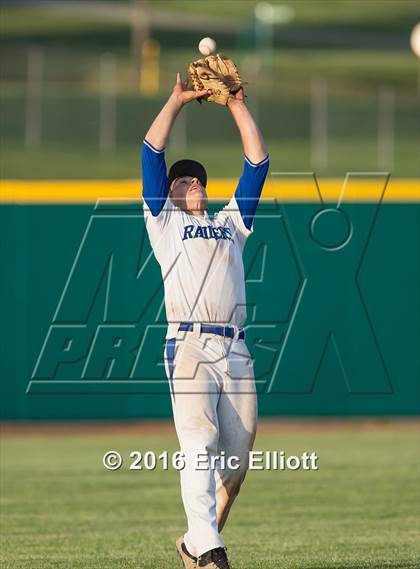 Thumbnail 2 in Franklin vs Reynolds (PIAA D10 AA Quarterfinal) photogallery.