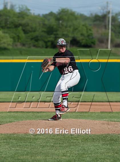 Thumbnail 3 in Franklin vs Reynolds (PIAA D10 AA Quarterfinal) photogallery.