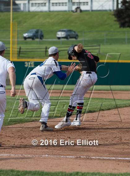 Thumbnail 3 in Franklin vs Reynolds (PIAA D10 AA Quarterfinal) photogallery.