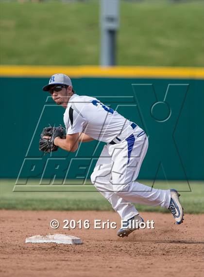 Thumbnail 2 in Franklin vs Reynolds (PIAA D10 AA Quarterfinal) photogallery.