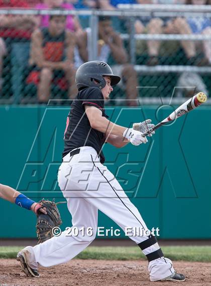 Thumbnail 2 in Franklin vs Reynolds (PIAA D10 AA Quarterfinal) photogallery.