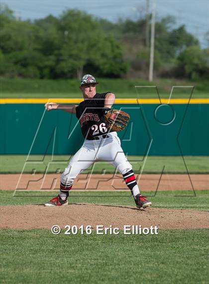 Thumbnail 3 in Franklin vs Reynolds (PIAA D10 AA Quarterfinal) photogallery.
