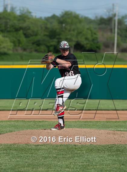 Thumbnail 2 in Franklin vs Reynolds (PIAA D10 AA Quarterfinal) photogallery.