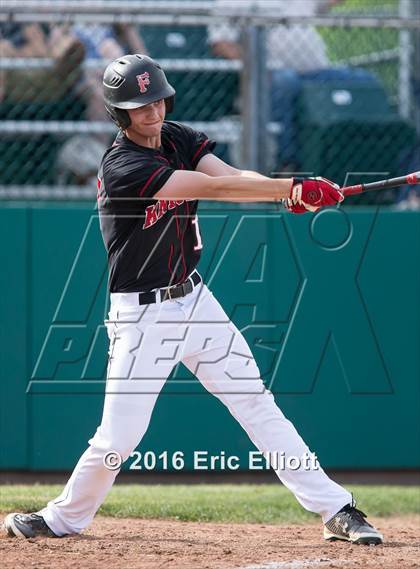 Thumbnail 3 in Franklin vs Reynolds (PIAA D10 AA Quarterfinal) photogallery.
