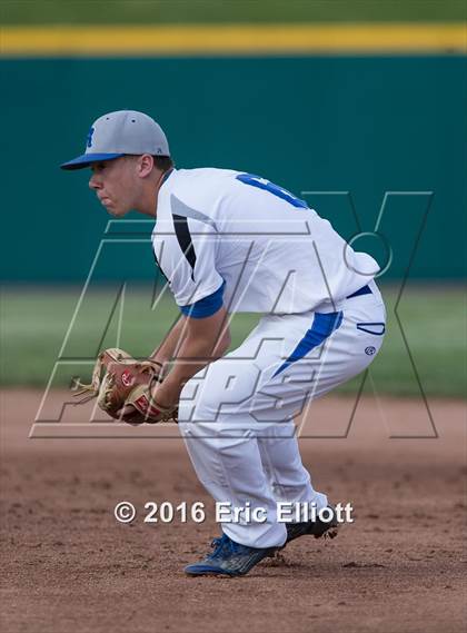 Thumbnail 3 in Franklin vs Reynolds (PIAA D10 AA Quarterfinal) photogallery.