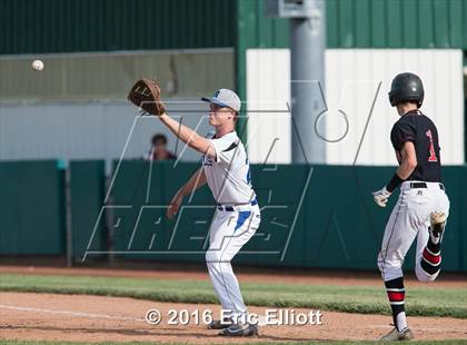 Thumbnail 1 in Franklin vs Reynolds (PIAA D10 AA Quarterfinal) photogallery.