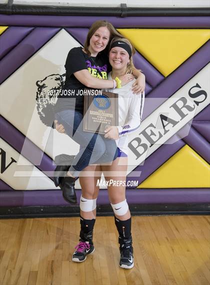 Thumbnail 2 in Clayton vs. Eau Claire Immanuel Lutheran (WIAA D4 Regional Final) photogallery.
