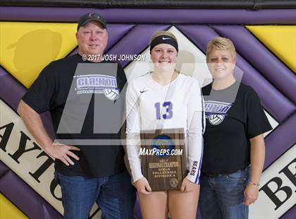 Thumbnail 1 in Clayton vs. Eau Claire Immanuel Lutheran (WIAA D4 Regional Final) photogallery.