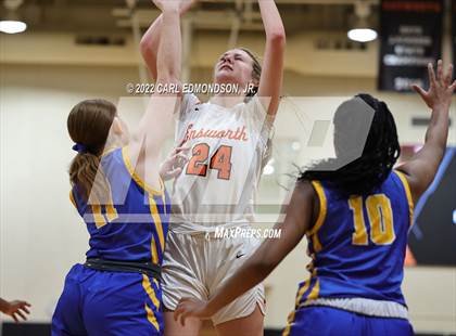 Thumbnail 1 in Clarksville Academy @ Ensworth photogallery.