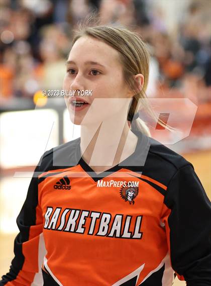 Thumbnail 3 in Grand Saline vs Lone Oak photogallery.