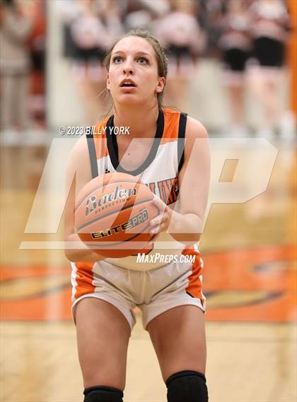 Thumbnail 1 in Grand Saline vs Lone Oak photogallery.