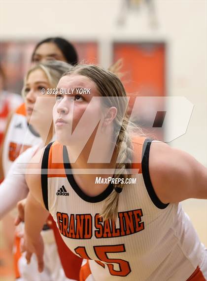 Thumbnail 3 in Grand Saline vs Lone Oak photogallery.