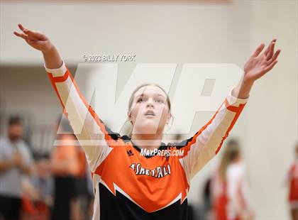 Thumbnail 3 in Grand Saline vs Lone Oak photogallery.