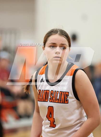 Thumbnail 2 in Grand Saline vs Lone Oak photogallery.
