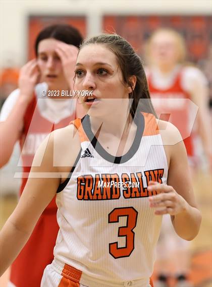 Thumbnail 3 in Grand Saline vs Lone Oak photogallery.