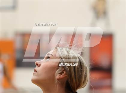 Thumbnail 2 in Grand Saline vs Lone Oak photogallery.
