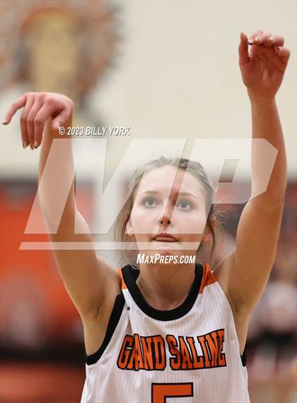 Thumbnail 1 in Grand Saline vs Lone Oak photogallery.