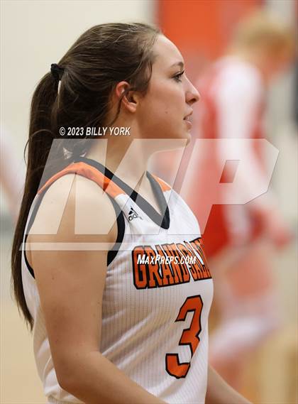 Thumbnail 3 in Grand Saline vs Lone Oak photogallery.
