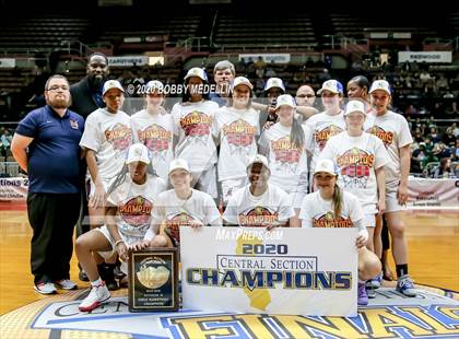 Thumbnail 2 in Mission Prep vs. San Joaquin Memorial (CIF D2 Central Section Championship)  photogallery.