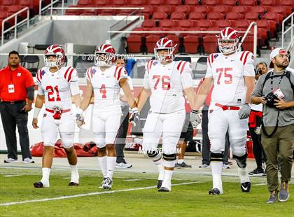 Thumbnail 1 in Mater Dei vs St. Mary's (Levi's Stadium High School Football Series) photogallery.