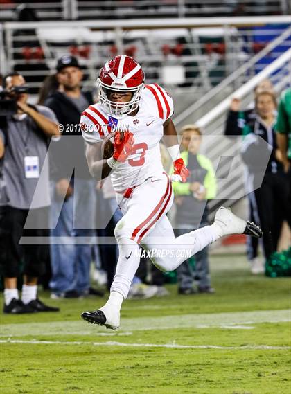 Thumbnail 1 in Mater Dei vs St. Mary's (Levi's Stadium High School Football Series) photogallery.