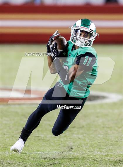 Thumbnail 2 in Mater Dei vs St. Mary's (Levi's Stadium High School Football Series) photogallery.